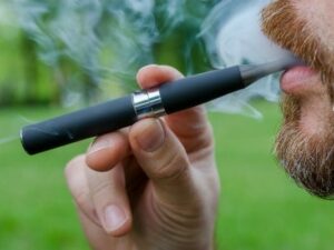 Effects of E-cigs on your Teeth